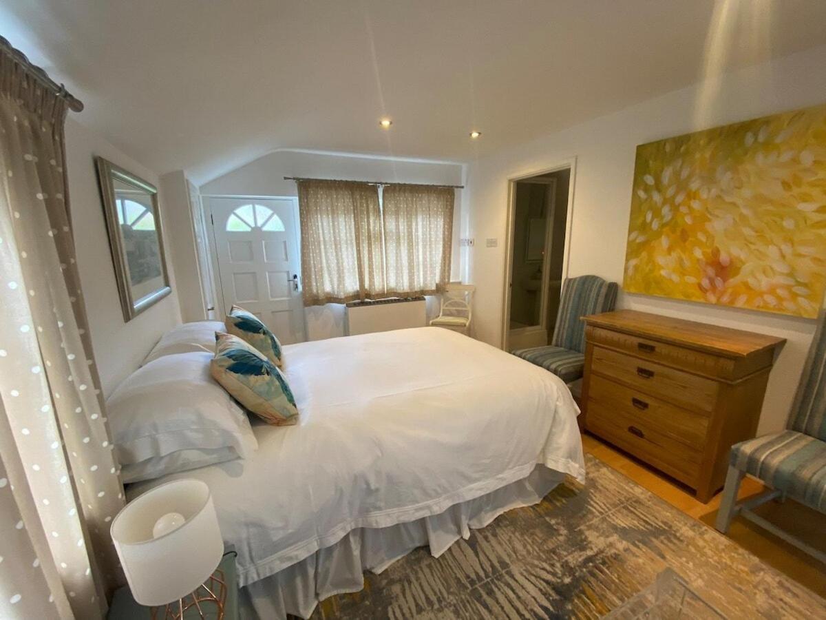 Private Entry Guesthouse Hideaway Hordle Екстериор снимка