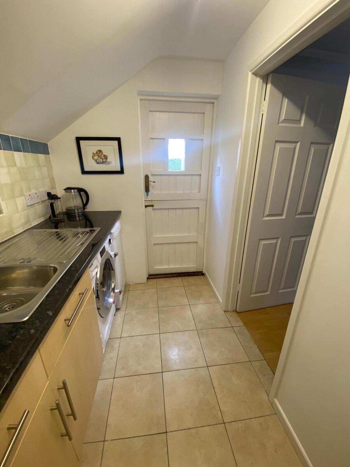 Private Entry Guesthouse Hideaway Hordle Екстериор снимка