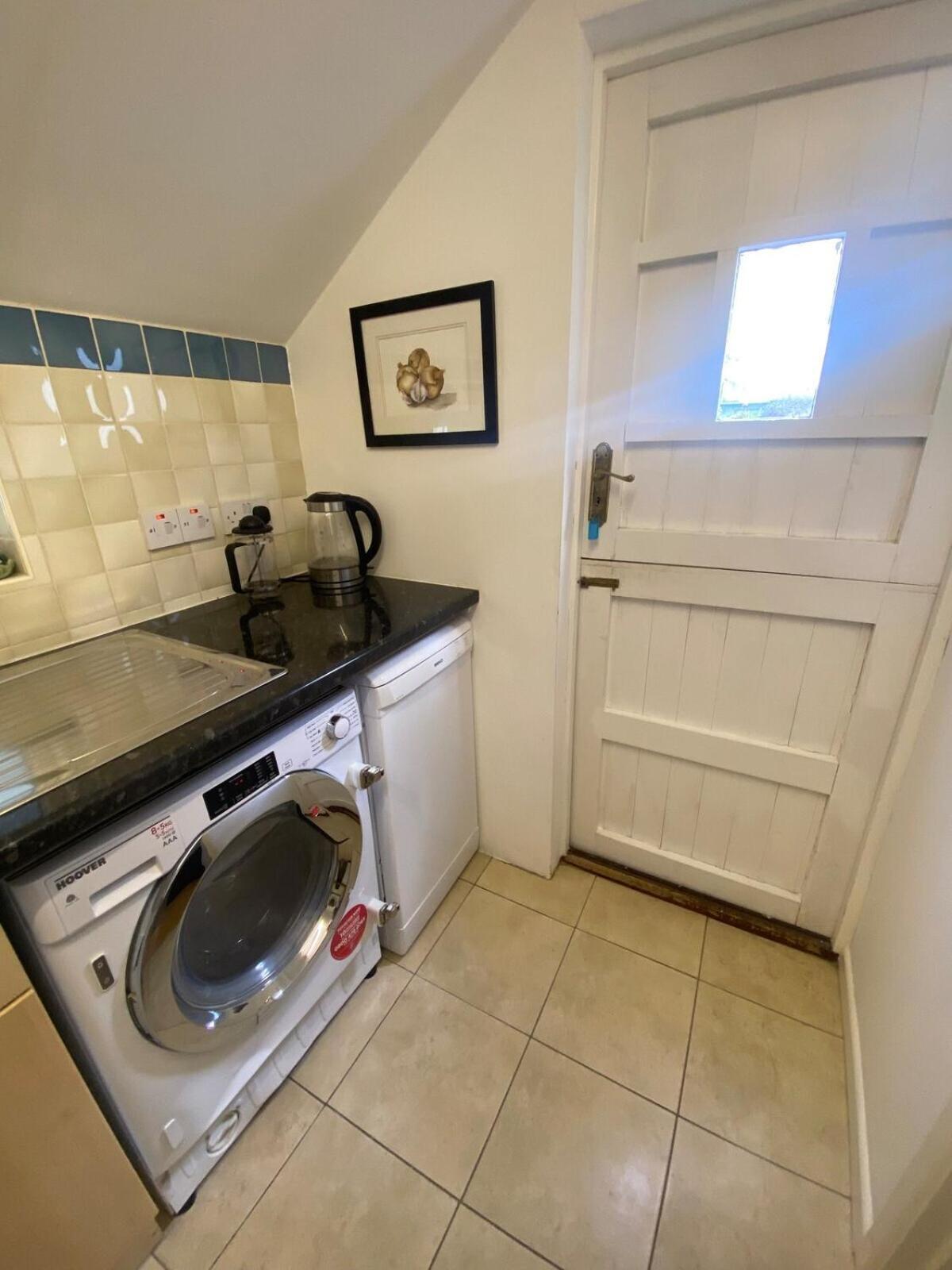 Private Entry Guesthouse Hideaway Hordle Екстериор снимка