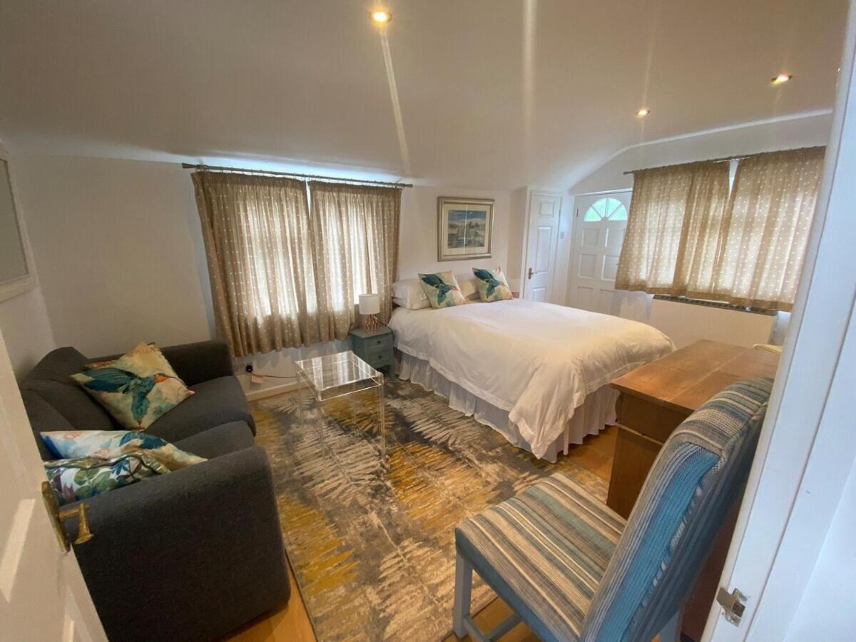 Private Entry Guesthouse Hideaway Hordle Екстериор снимка